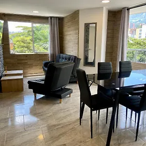 Con Excelente Ubicacion En Apartamento